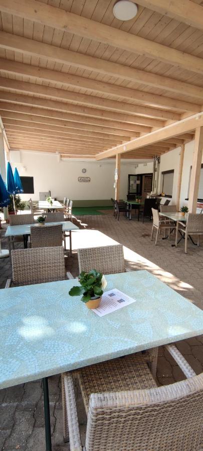 Gasthaus Pension Rezatgrund Windsbach Экстерьер фото